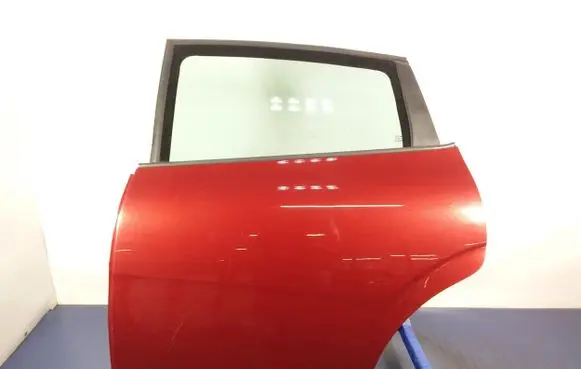 Seat Leon (1P) Rear door