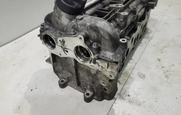 Mercedes-Benz GLK (X204) Engine head A6420108820 A6420101630