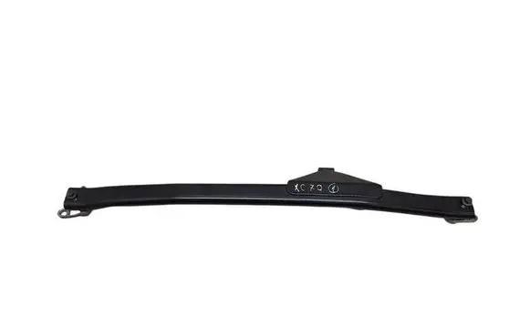 Volvo XC70 Engine mounting bracket 30671357 8666204 8666205