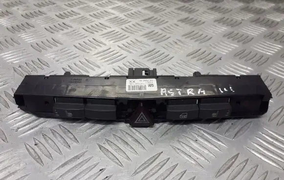 Opel Astra H Other switches/knobs/shifts 13100109
