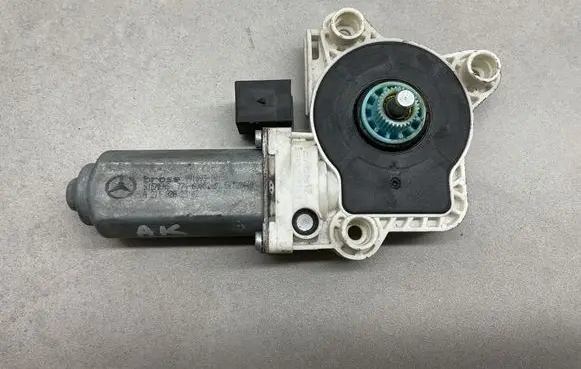 Mercedes-Benz E W211 Rear door window regulator motor A2118202342 991893101 7746008201