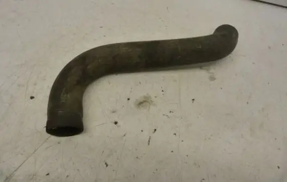 Iveco Daily 3rd gen Engine coolant pipe/hose