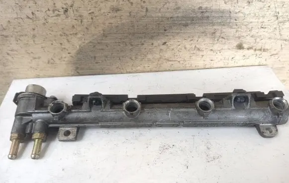 Fuel main line pipe