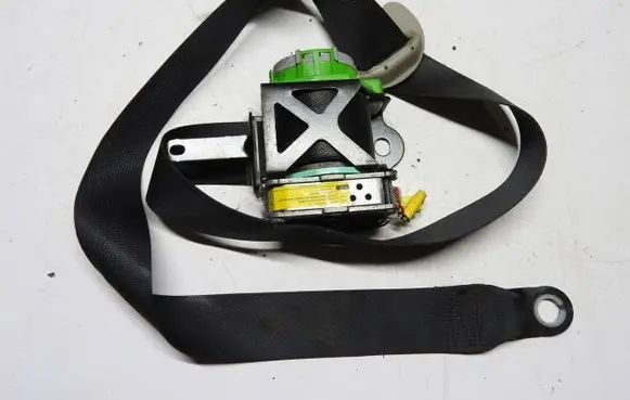 Toyota Verso Front seatbelt 73210-0F050 080110