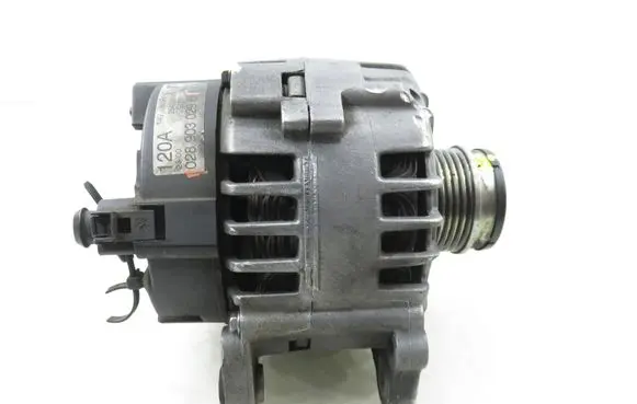 Volkswagen PASSAT B5 Generator/alternator 028903029E
