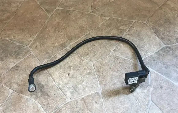 Mercedes-Benz E C207 W207 Negative earth cable (battery) A0009050354