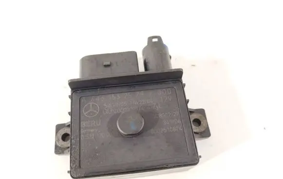 Mercedes-Benz E W211 Glow plug pre-heat relay A6461532579 DC8G0227 0002510874