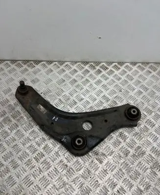Nissan Qashqai Front lower control arm/wishbone 44EA0B
