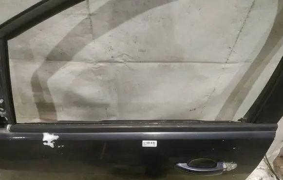 Ford C-MAX I Front door glass trim molding 