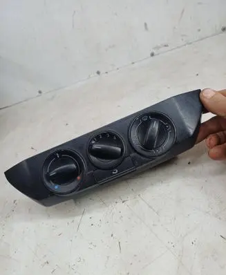 Volkswagen Polo IV 9N3 Climate control unit 6Q0819045Q 901511870001 98291