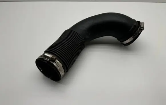Opel Astra J Air intake duct part 315875880 13254951 1033501