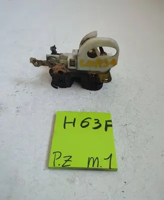 Opel Corsa B Front door lock 90452373