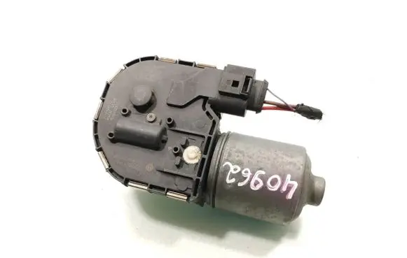 Volkswagen PASSAT B6 Wiper motor 3C2955119C 1137328333