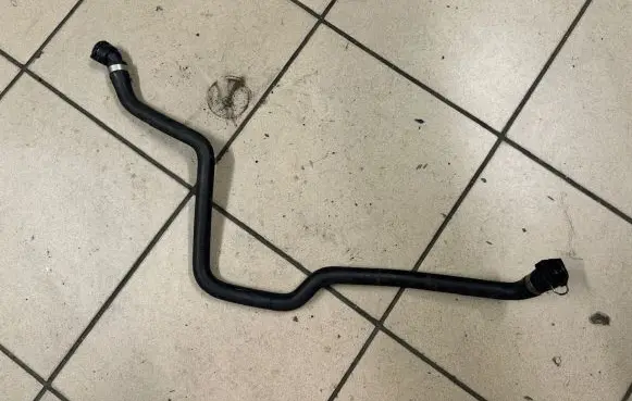 BMW 5 F10 F11 Engine coolant pipe/hose 7809820 126783