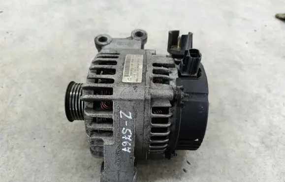 Ford Focus Generator/alternator 3N1110300AE