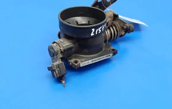 Ford Focus Throttle body valve XS4UFB