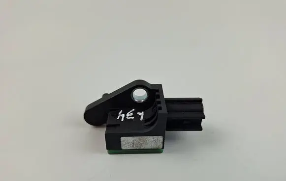 Maserati GranCabrio M145 Airbag deployment crash/impact sensor 220245101