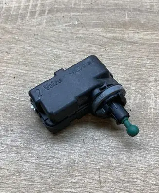Volkswagen Golf IV Headlight level adjustment motor 1J0941295F