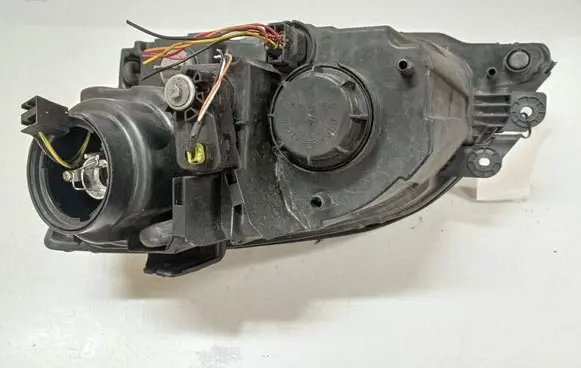 KIA Sorento Headlight/headlamp 921023E5XX