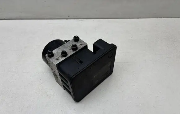 Volkswagen Golf IV ABS Pump 1C0907379D 1J0614417C