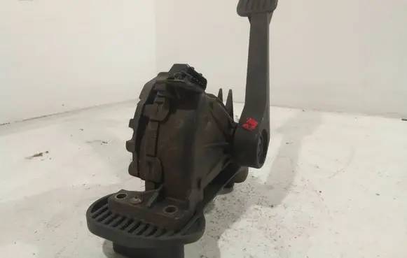 Volvo S80 Accelerator throttle pedal 9472051 00776908