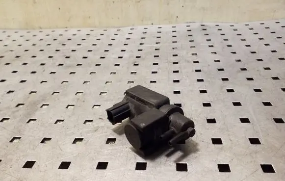 Toyota RAV 4 (XA30) Turbo solenoid valve 258190R011 70051308