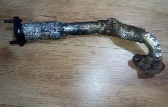 Nissan Almera N16 EGR valve line/pipe/hose