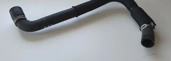 Nissan Qashqai Engine coolant pipe/hose