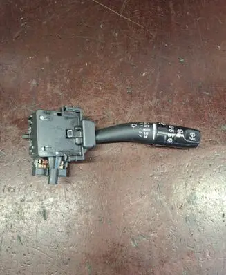 Hyundai Santa Fe Wiper control stalk 202004726