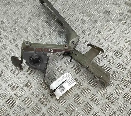 BMW X3 F25 Fender mounting bracket 7267335 7267325