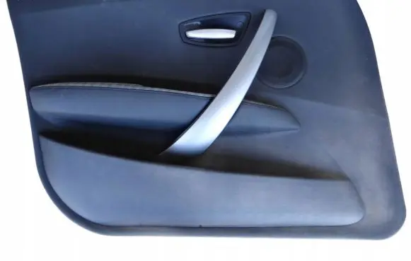 BMW 1 E81 E87 Front door card panel trim 8T8867106