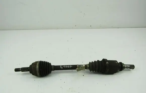 Renault Clio III Drive shaft (set) 8200499585