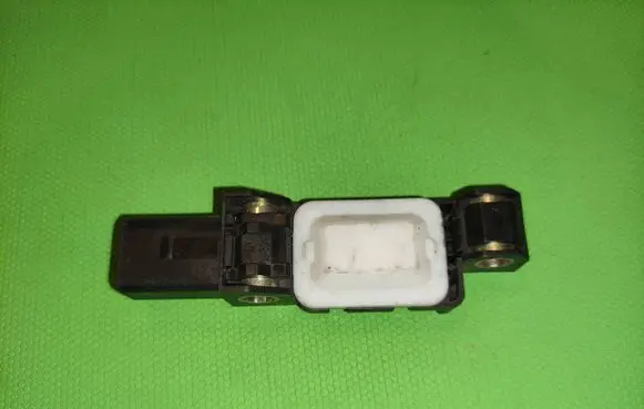 Audi A6 S6 C5 4B Airbag deployment crash/impact sensor 4B0959643E 160603 0232H0LJ78MD