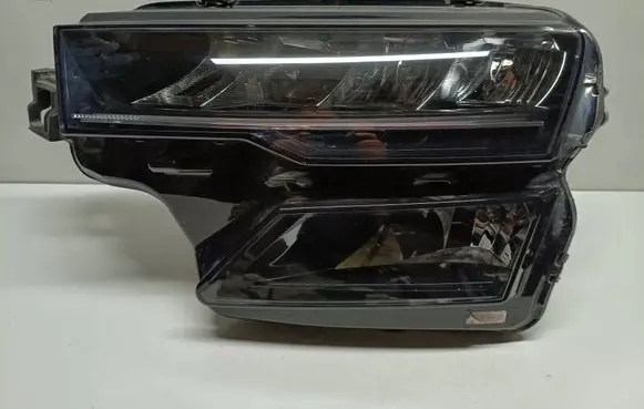 Skoda Karoq Headlight/headlamp 