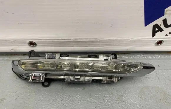Mercedes-Benz C W205 LED Daytime headlight A2218201756 89206931 ZGS002Q01