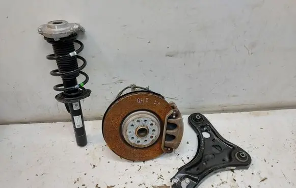 Audi Q4 Sportback e-tron Front shock absorber/damper AUDIQ4ETRONZAWLP