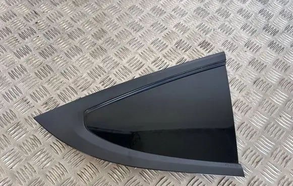 Tesla Model X Rear side window