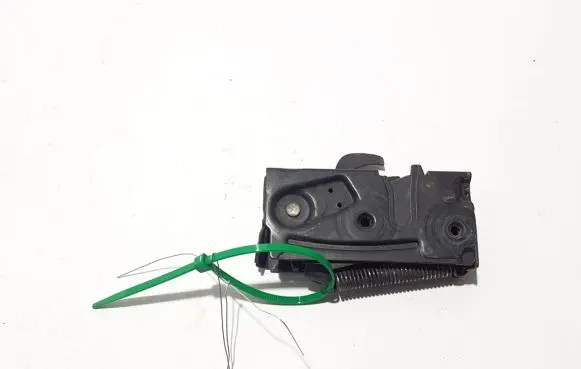 Volvo XC60 Engine bonnet (hood) release handle 32226109