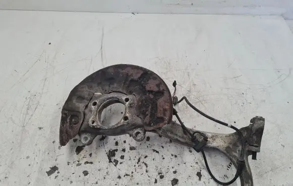 Audi A4 S4 B6 8E 8H Front wheel hub