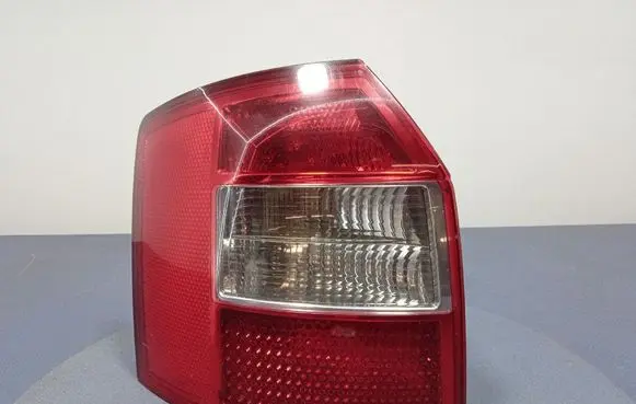 Audi A4 S4 B6 8E 8H Rear/tail lights 8E9945095