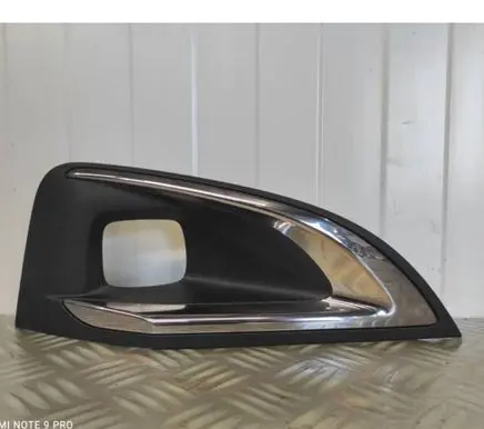 Peugeot 3008 II Front fog light trim/grill 9815692777 C067600911S