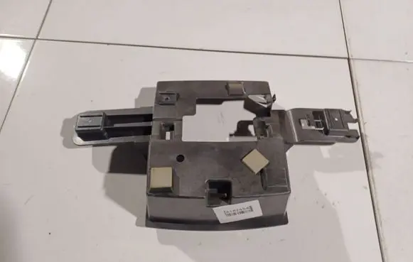 Chrysler 300 - 300C Fuse box cover VM3097