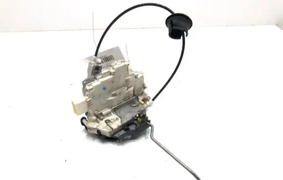 Audi A4 S4 B7 8E 8H Front door lock