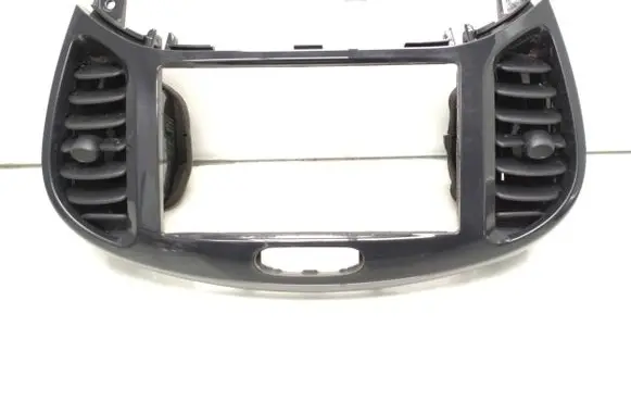 Nissan Juke I F15 Dash center air vent grill 682601KE0A 682U11KE0A 687501ke0a