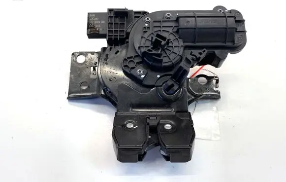 MG HS Tailgate exterior lock 10974216