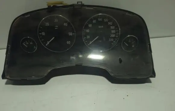Opel Zafira A Speedometer (instrument cluster) 24461768