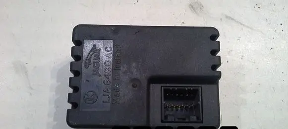 Jaguar XK8 - XKR Engine control unit/module lja6490ac