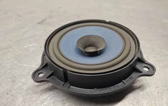 Nissan X-Trail T30 Front door speaker 28156CR000 EAS16P595B6