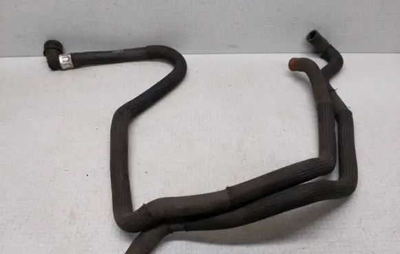 Volvo V70 Engine coolant pipe/hose 8671021001