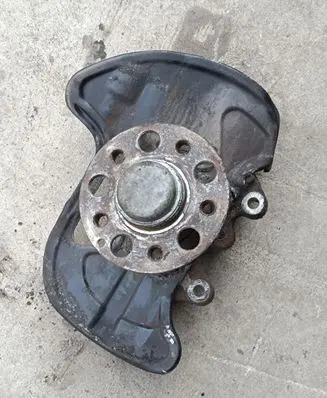 Mercedes-Benz C W204 Front wheel hub spindle knuckle